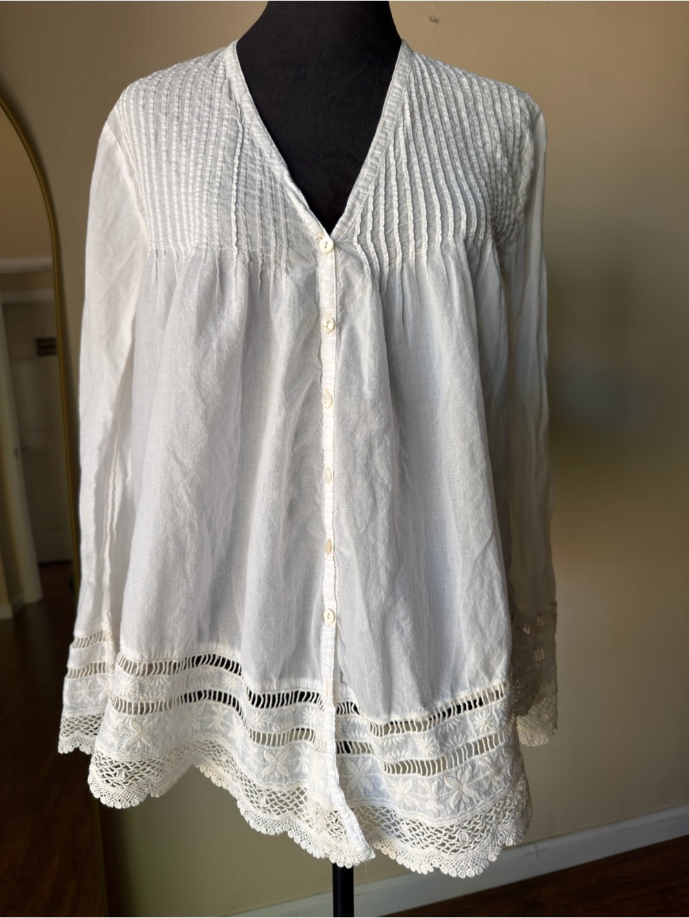 White cotton lace blouse Johnny was vintage XS